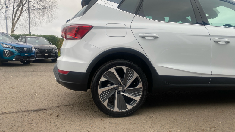 SEAT Arona 1.0 TSI 110 FR Sport 5dr DSG Petrol Hatchback